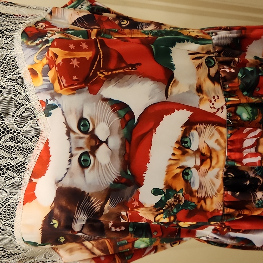 Beautiful, Vibrant Christmas Cat Dress, Size Large ❤️🎅🐱🤶❤️ - Picture 11 of 16
